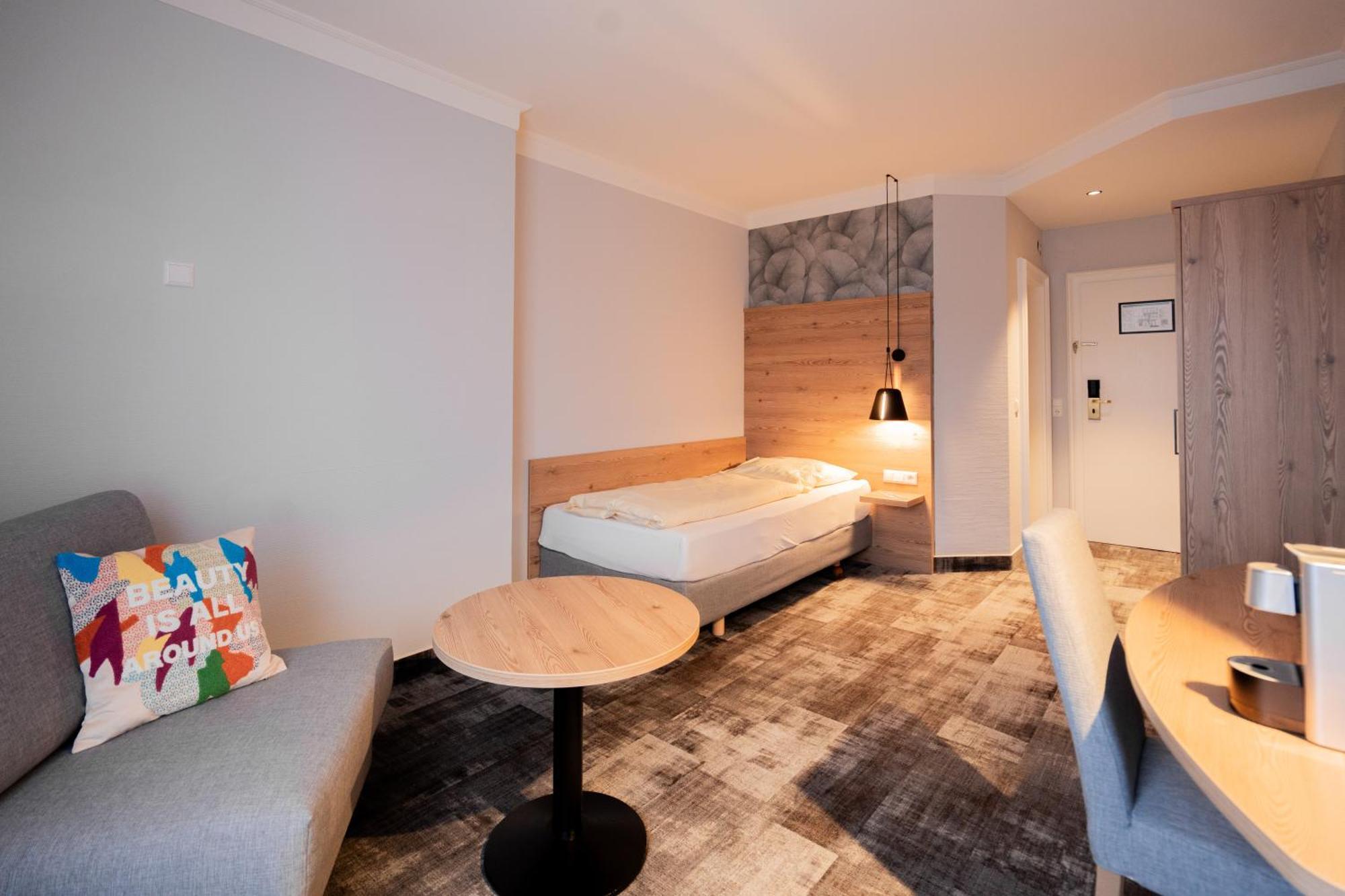 Hotel Adler - Paulas Alb Ehingen  Rom bilde