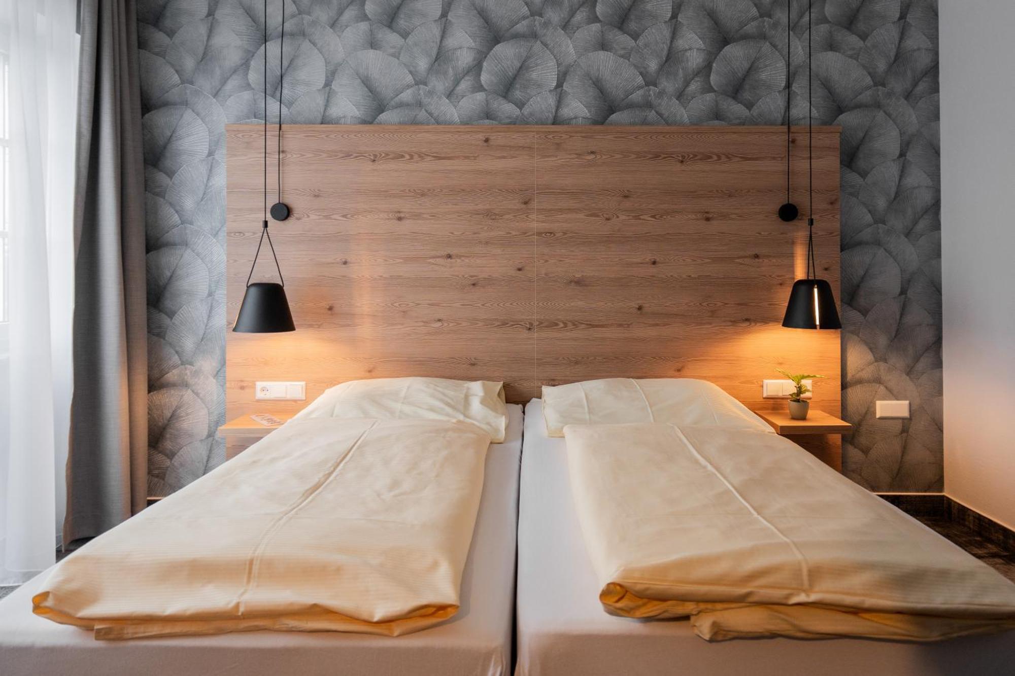 Hotel Adler - Paulas Alb Ehingen  Rom bilde